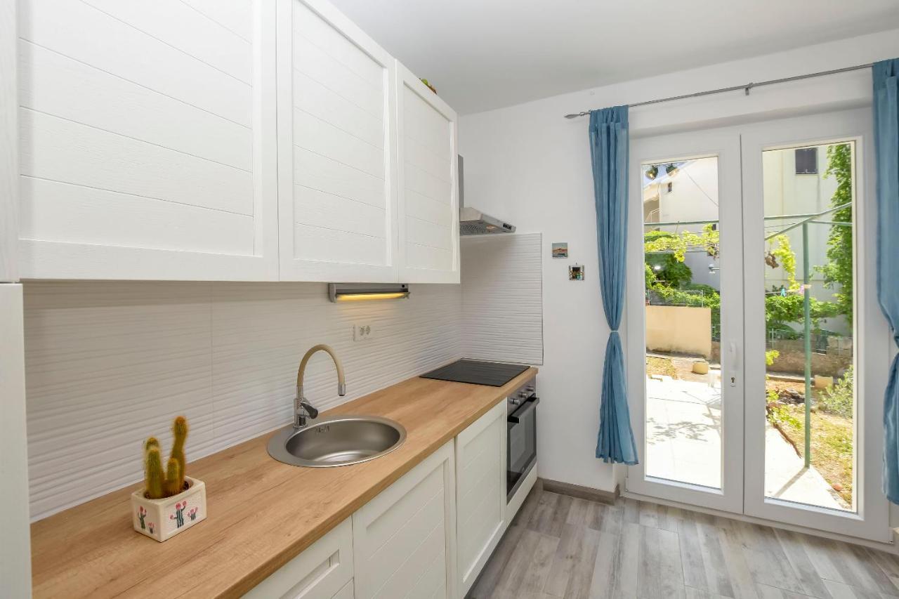 Apartments Dragica Primosten Luaran gambar